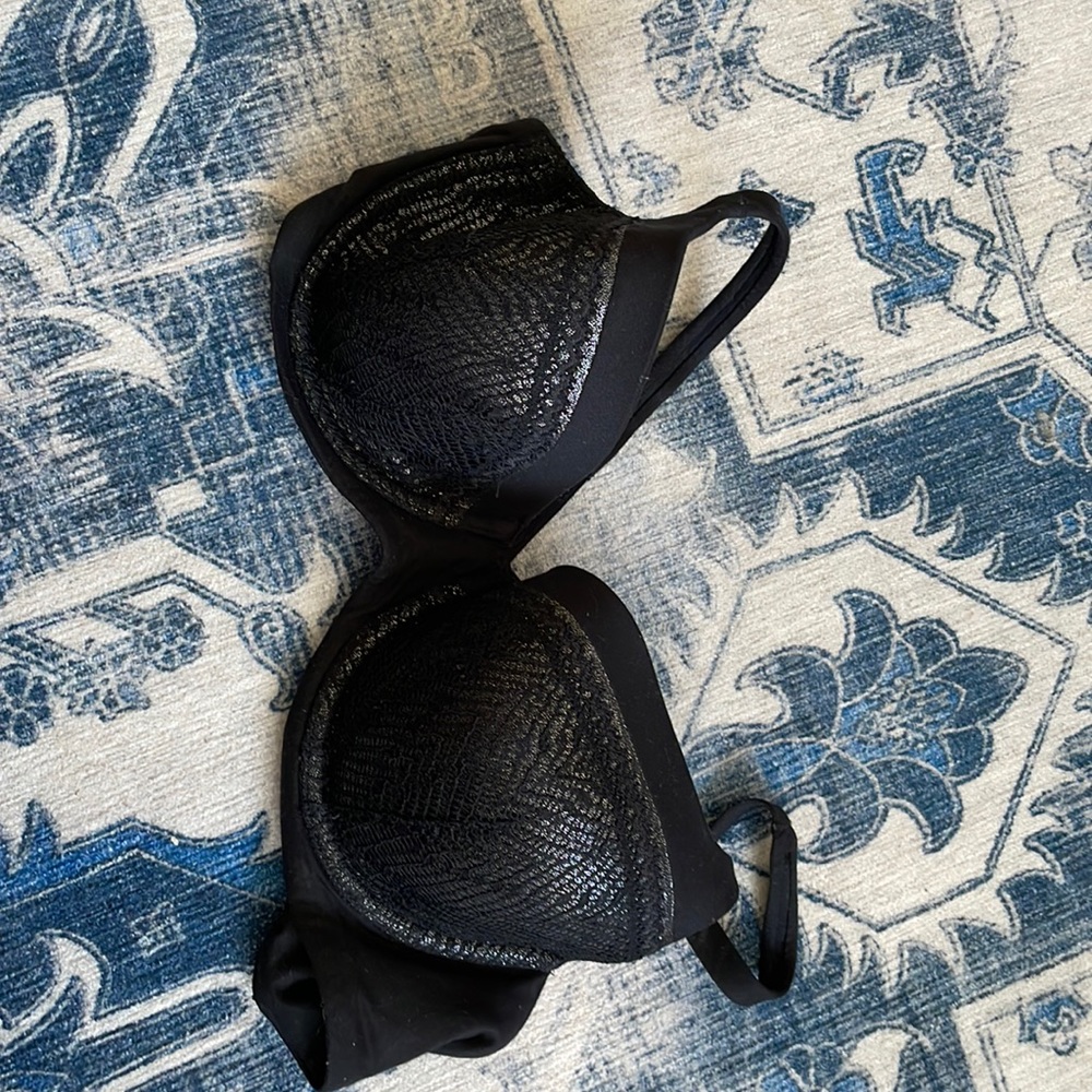 Victoria secret 32DD